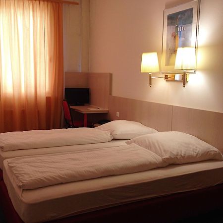 Hotel New Fair Munich Messe Eksteriør billede
