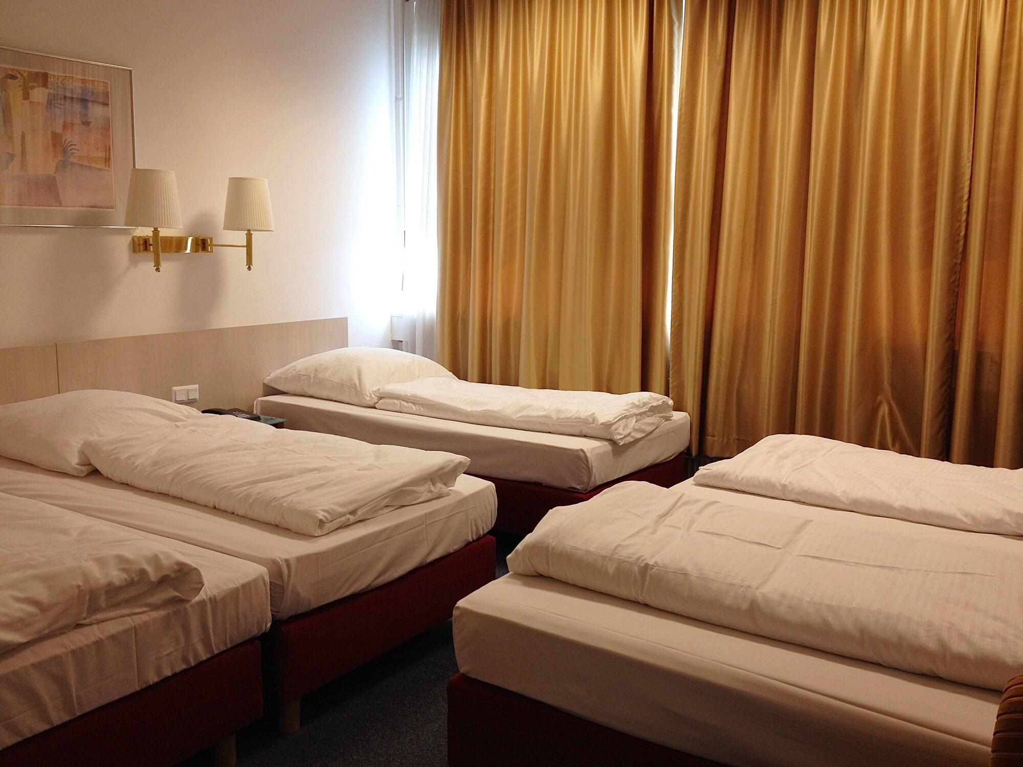 Hotel New Fair Munich Messe Eksteriør billede
