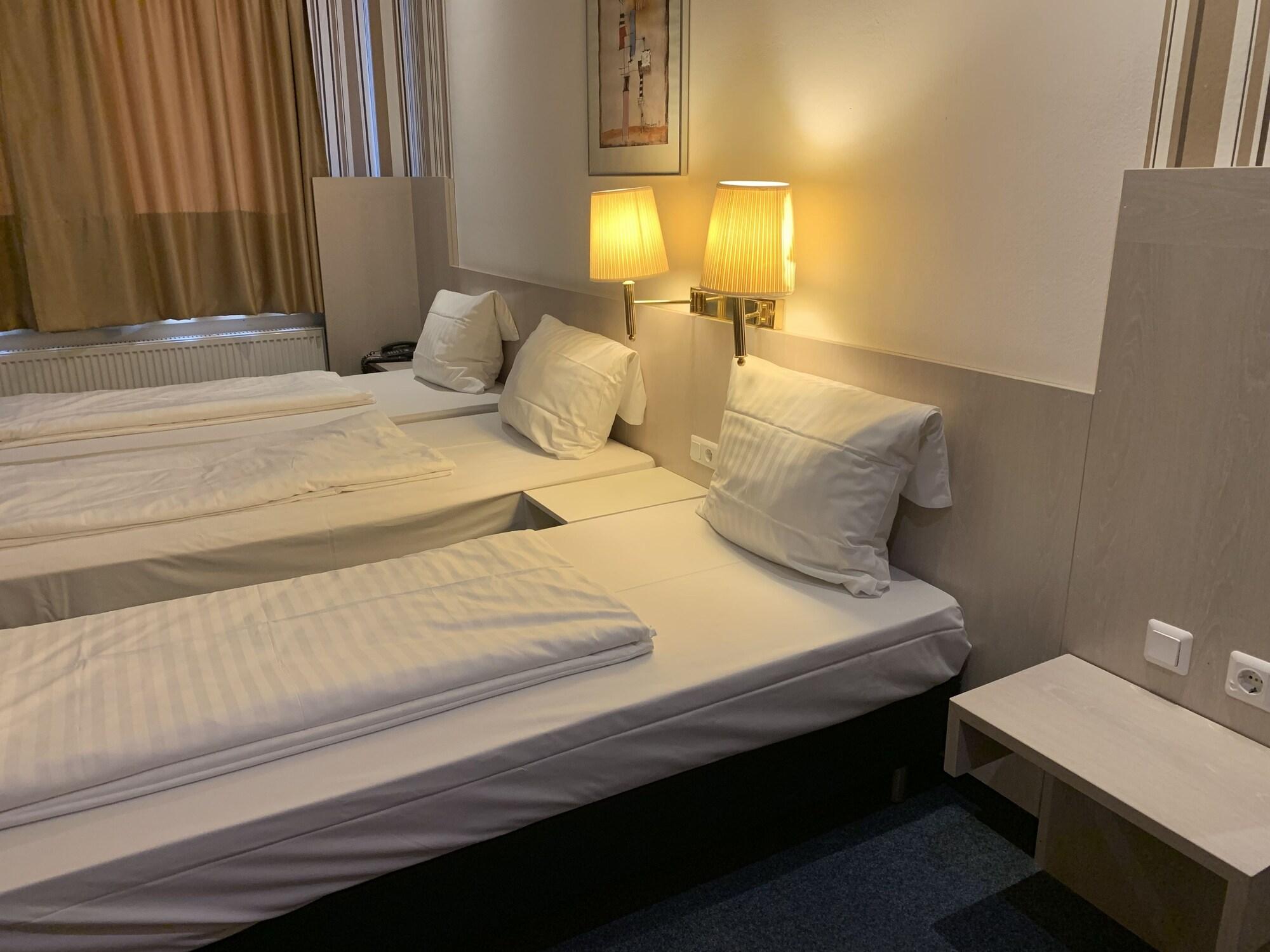Hotel New Fair Munich Messe Eksteriør billede